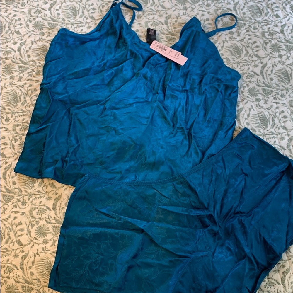NWT Victoria Secret Sleep Set